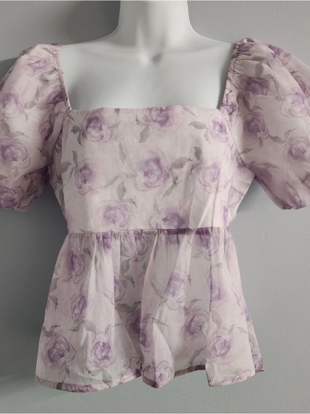 Francesca’s floral Puff-Sleeve Top - Lavender